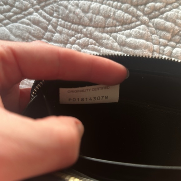 Bottega Zip Around Leather Wallet - Picture 5 of 11